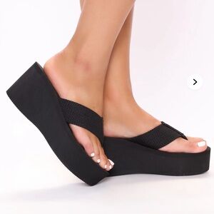 Fashion Nova platform flip flop wedges